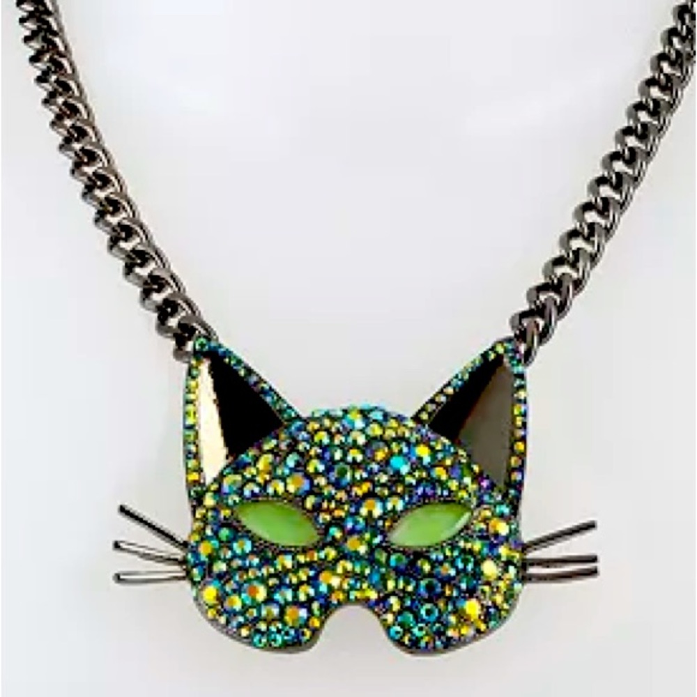 NWT BETSEY JOHNSON glow in the dark 
Pave Cat Mask Pendant Necklace Halloween